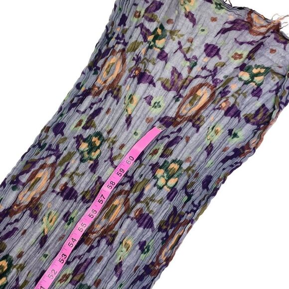 10/$25🦋 Gray & Purple Floral Fringe Scarf - Picture 7 of 10